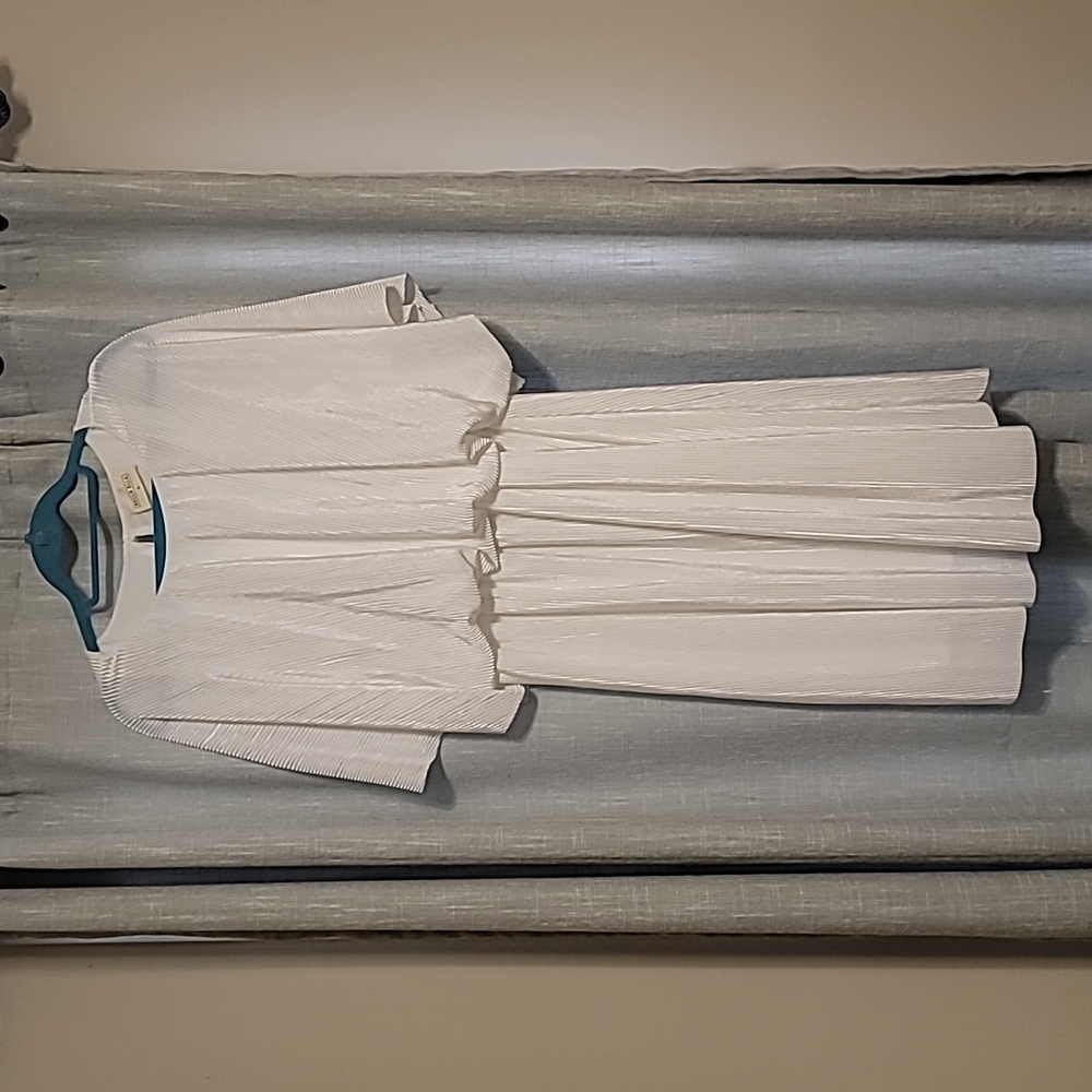 Bella Ella White Flutter Sleeve Dress Size XL